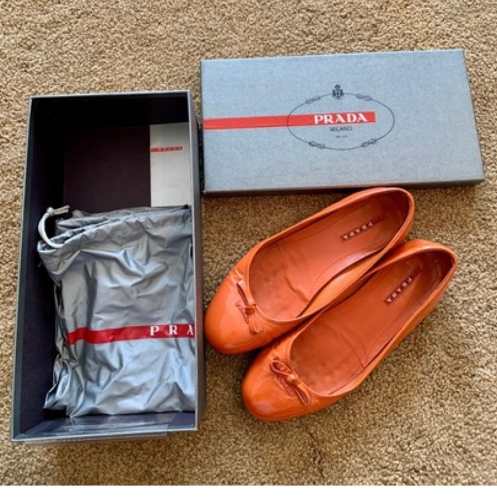 Pre-loved Prada Orange Flats